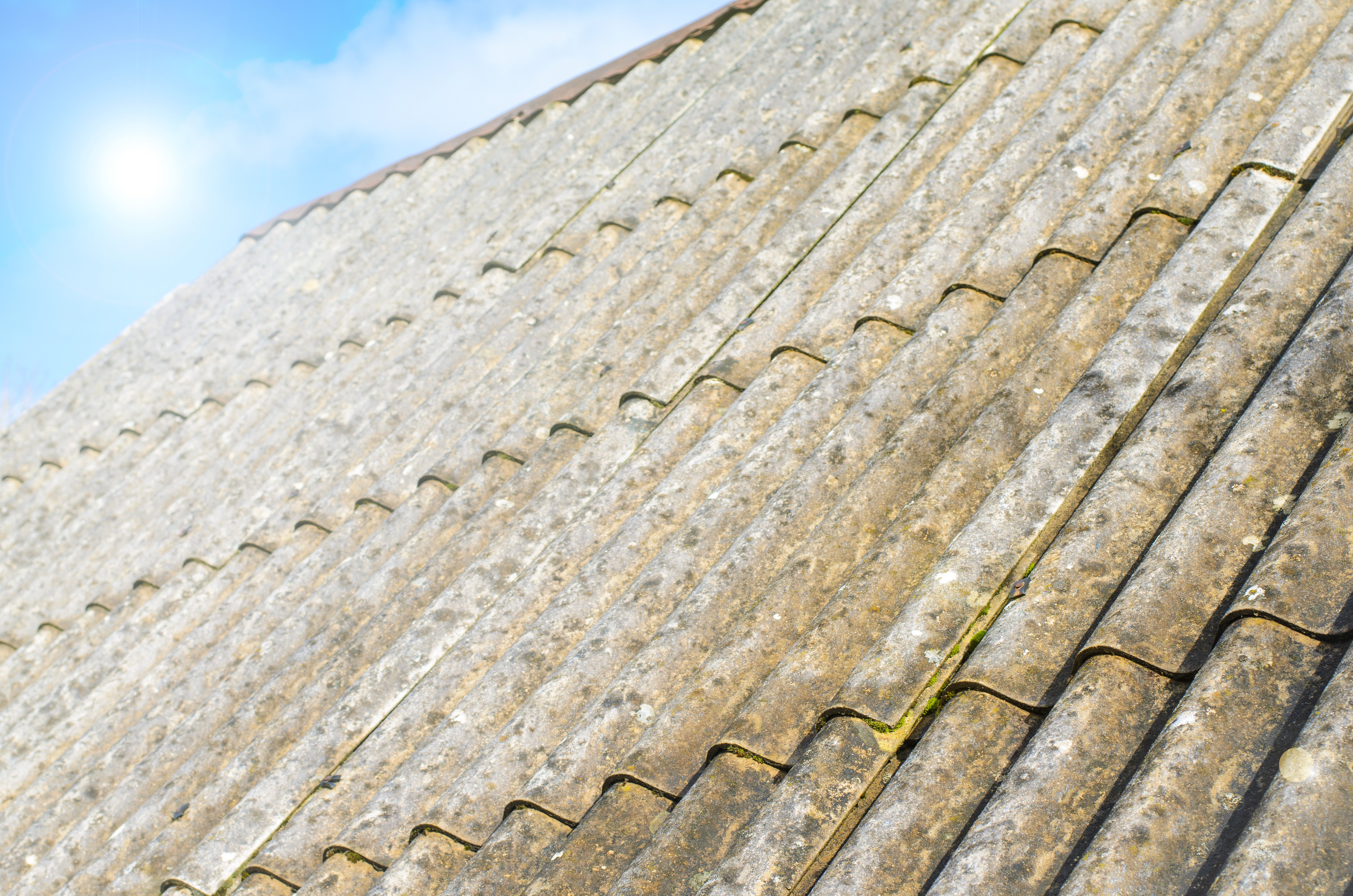 asbestos-roof-with-sky